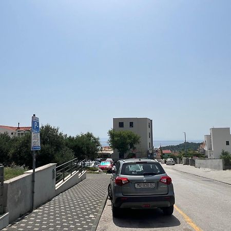 Apartment Lucija - Cozy Flat In The City Center With A Sea View & Parking Makarska Dış mekan fotoğraf