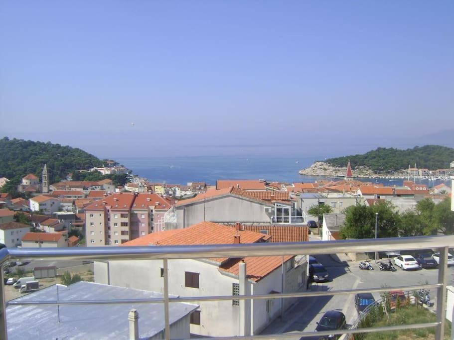 Apartment Lucija - Cozy Flat In The City Center With A Sea View & Parking Makarska Dış mekan fotoğraf