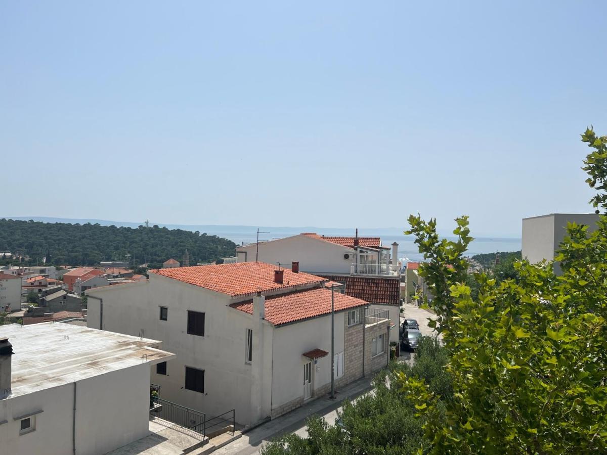 Apartment Lucija - Cozy Flat In The City Center With A Sea View & Parking Makarska Dış mekan fotoğraf