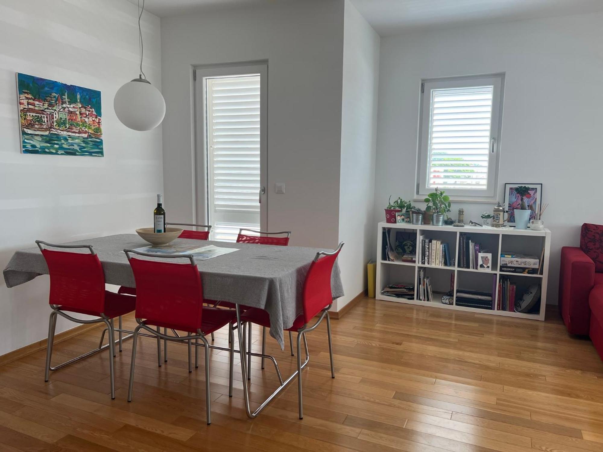 Apartment Lucija - Cozy Flat In The City Center With A Sea View & Parking Makarska Dış mekan fotoğraf